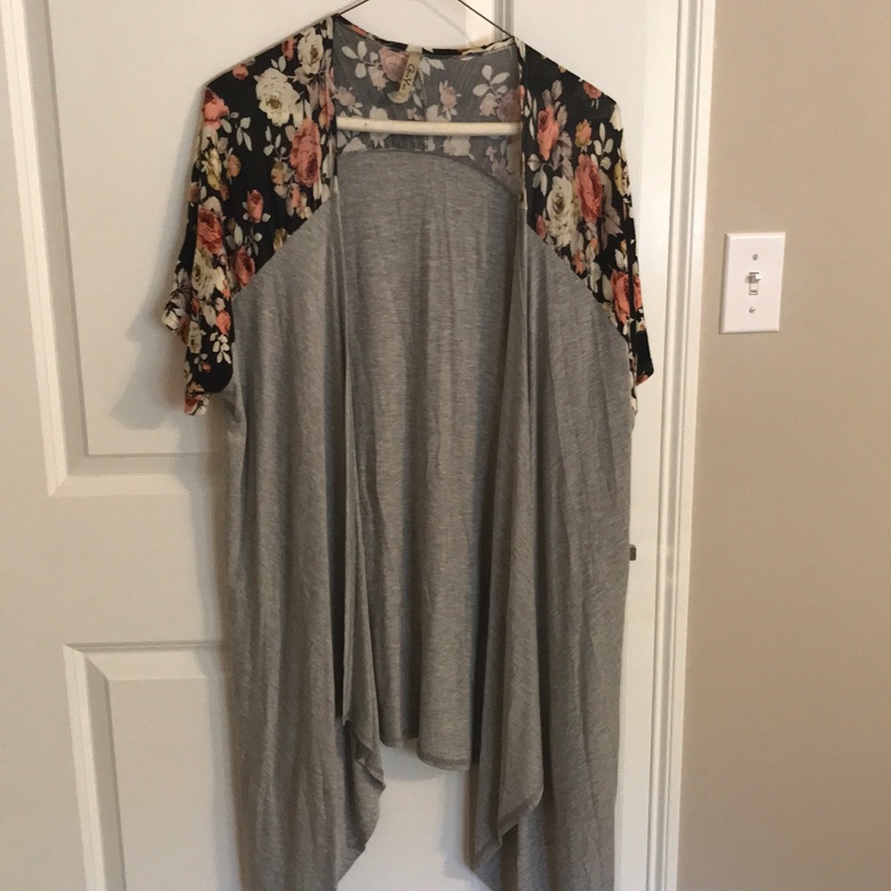 EUC Short Sleeve cardigan